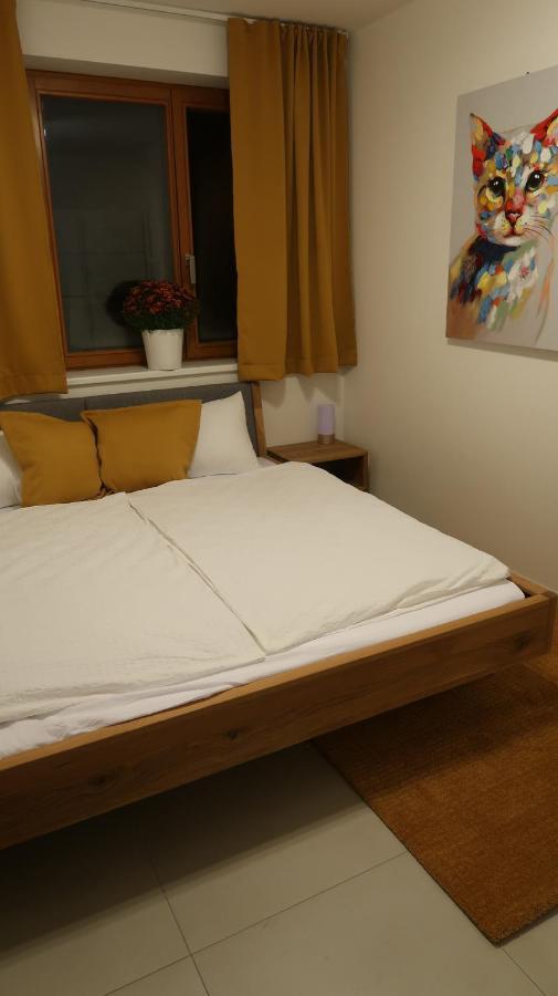 Veritas House มิคูลอฟ ภายนอก รูปภาพ